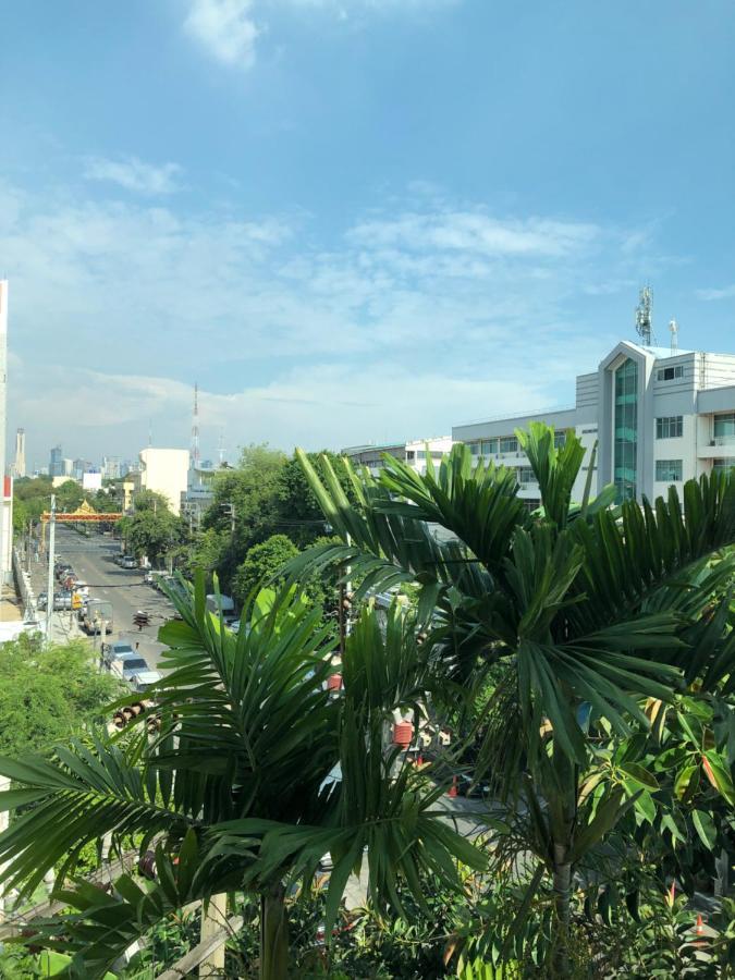 Sri Ayuttaya Guesthouse Bangkok Exterior foto